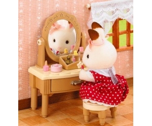   Sylvanian Families