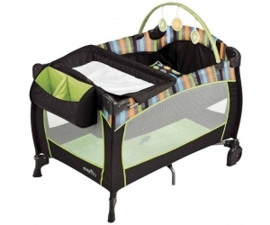 - Portable BabySuite 300 Crayon Scribbles Evenflo