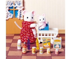    Sylvanian Families