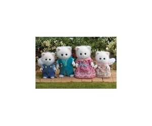    Sylvanian Families