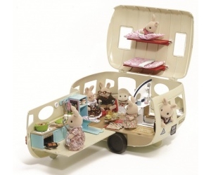   Sylvanian Families