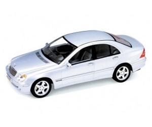   1:24 Chevrolete avalanche C-CLASS Welly