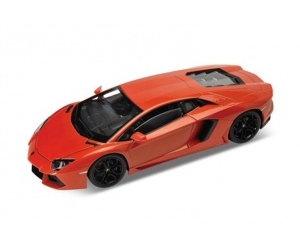   1:24 Lamborghini Aventador Welly