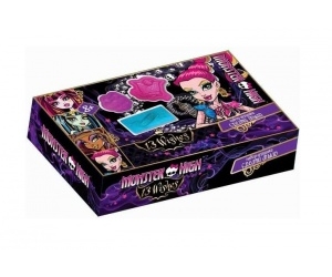    Monster High  Winx