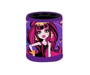   Monster High  Winx