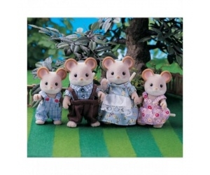   Sylvanian Families