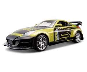  Nissan 350Z  1:24 Bburago