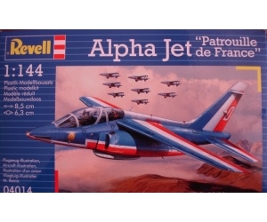 ˸   Alpha Jet Revell